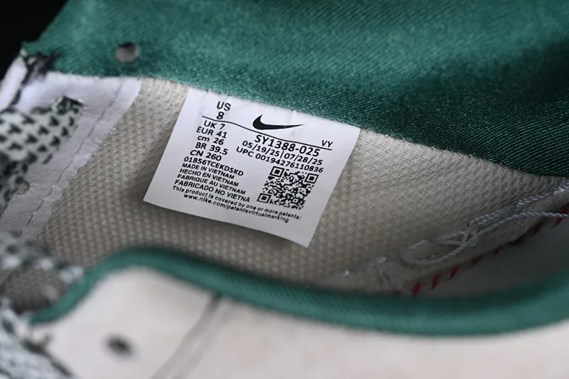 All categories Nk Air Force 1 Air Force series Nk Air Force 1 Low Air Force low-top Nike Air Force 1'07 Low Gray and green contrast Air Force 1 low-top casual sneakers SY1388-025